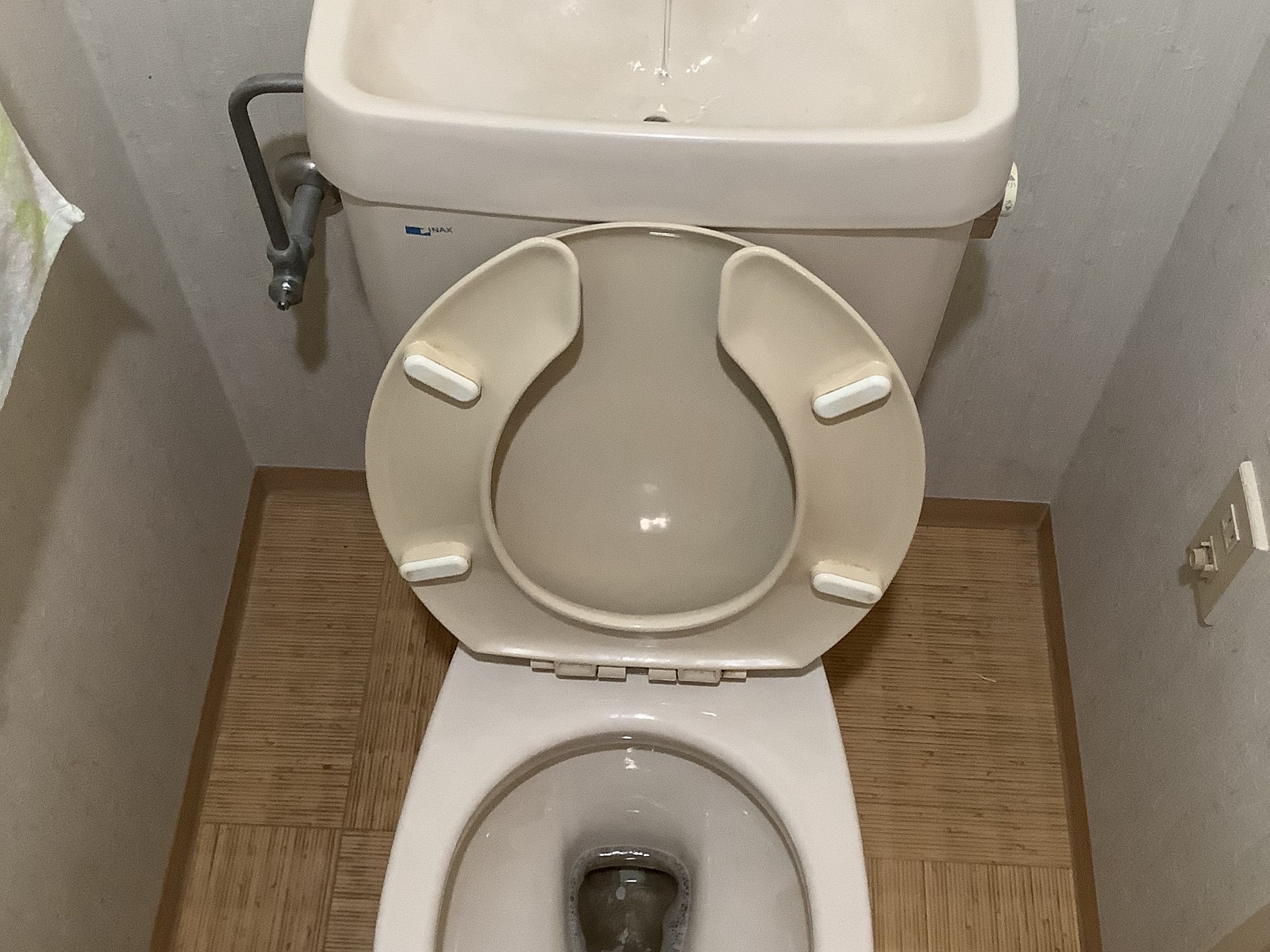 トイレ水漏れ修理