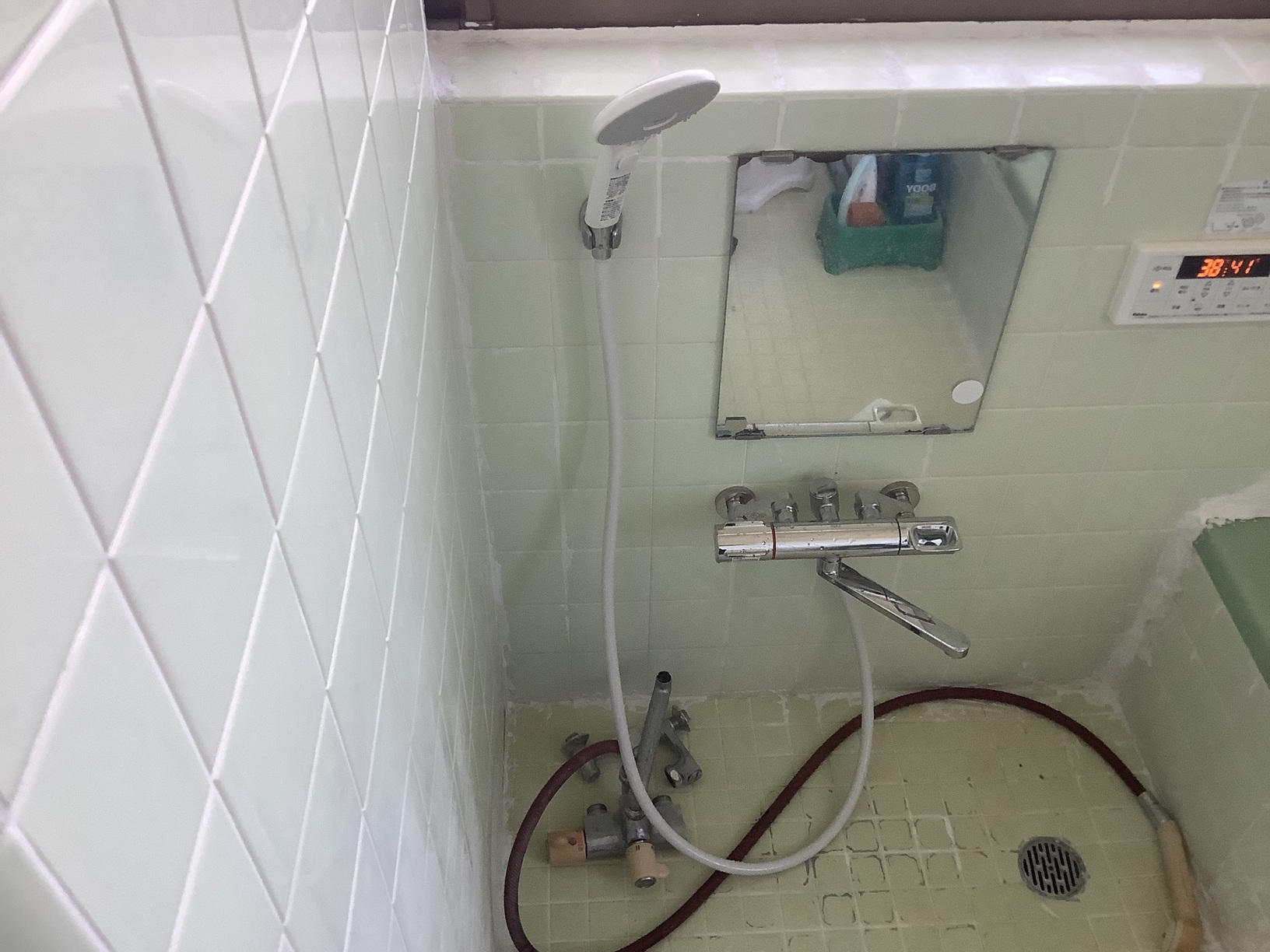 浴室シャワー混合栓交換