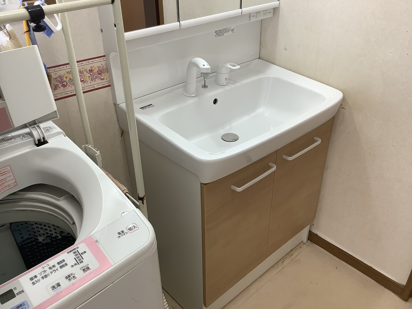 洗面化粧台交換