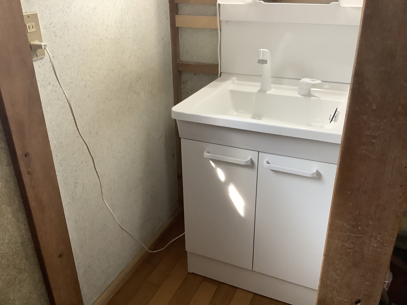 洗面化粧台交換