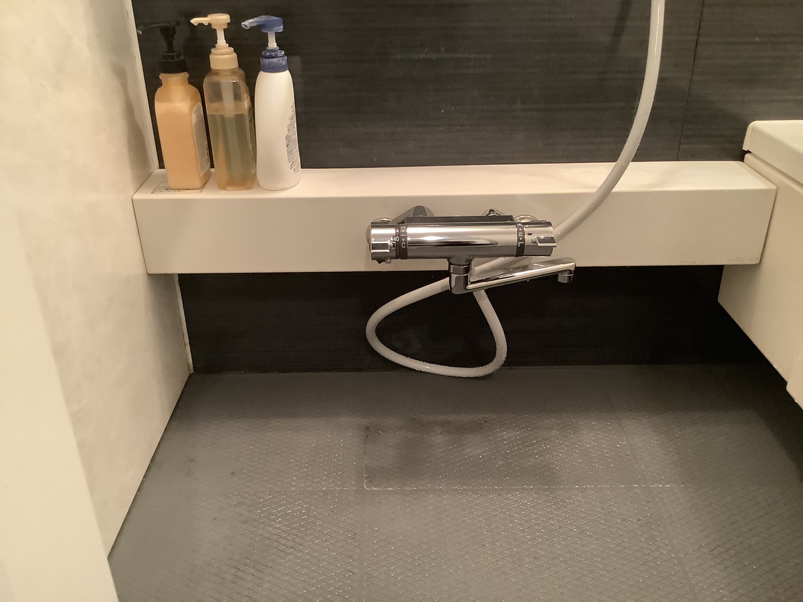 浴室混合栓交換