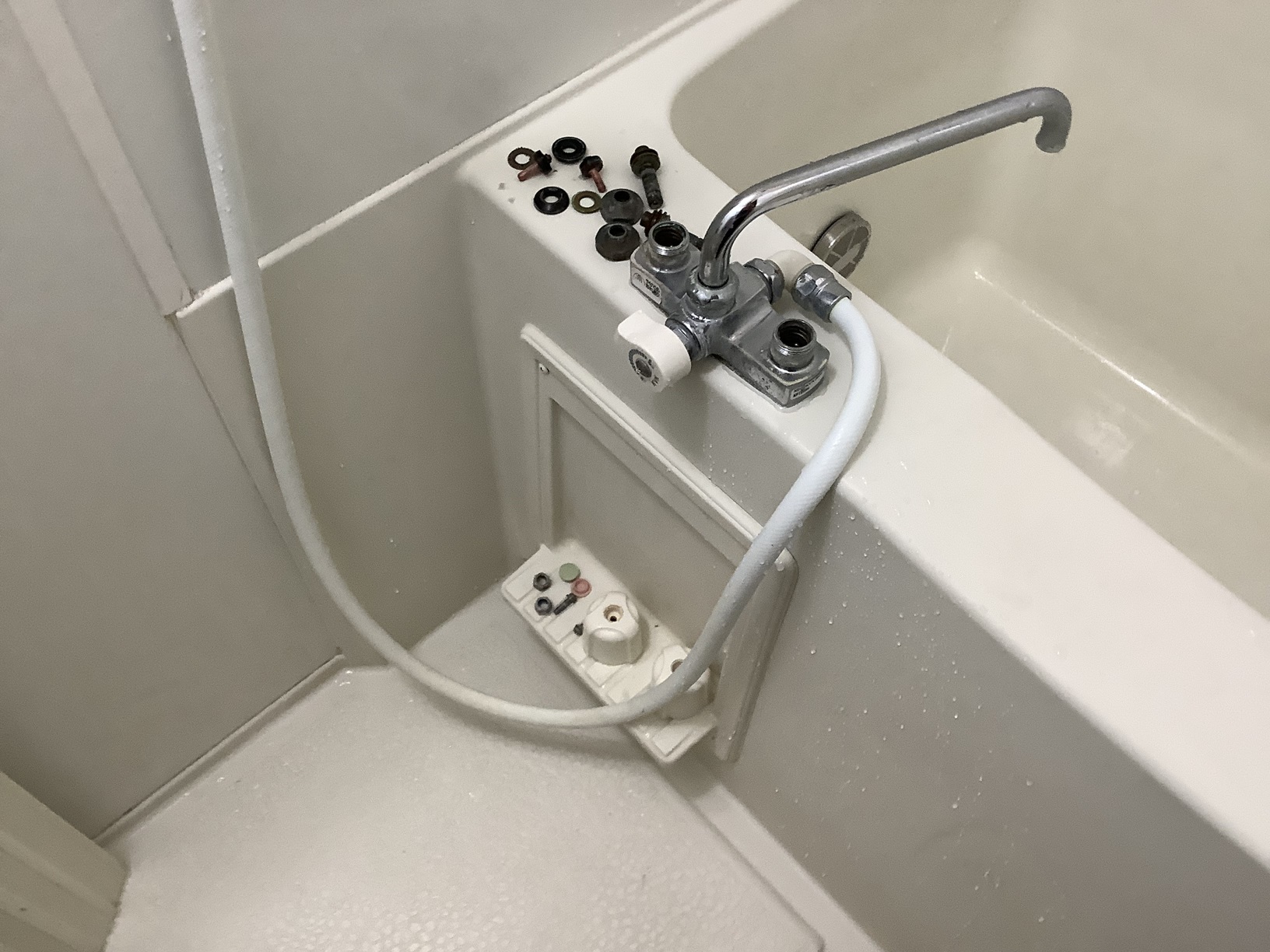 浴室混合栓パッキン交換