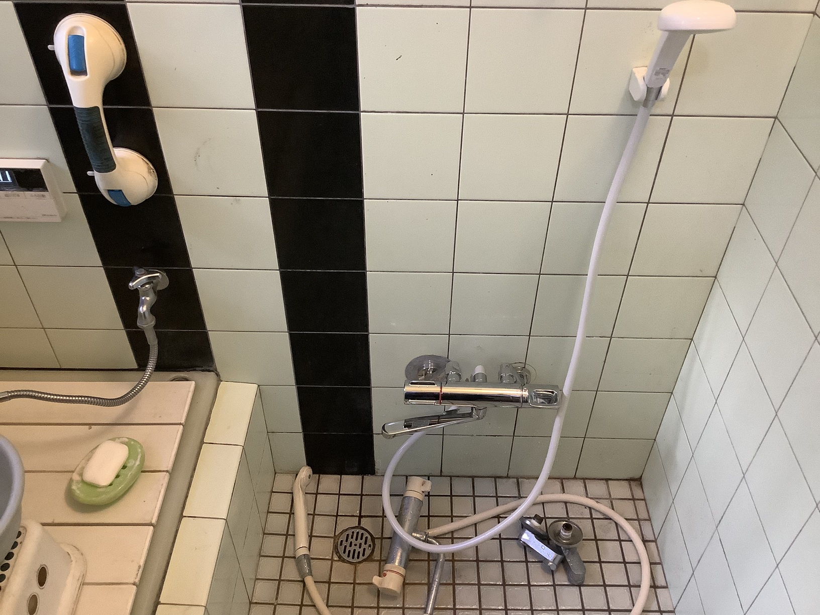 浴室混合栓交換