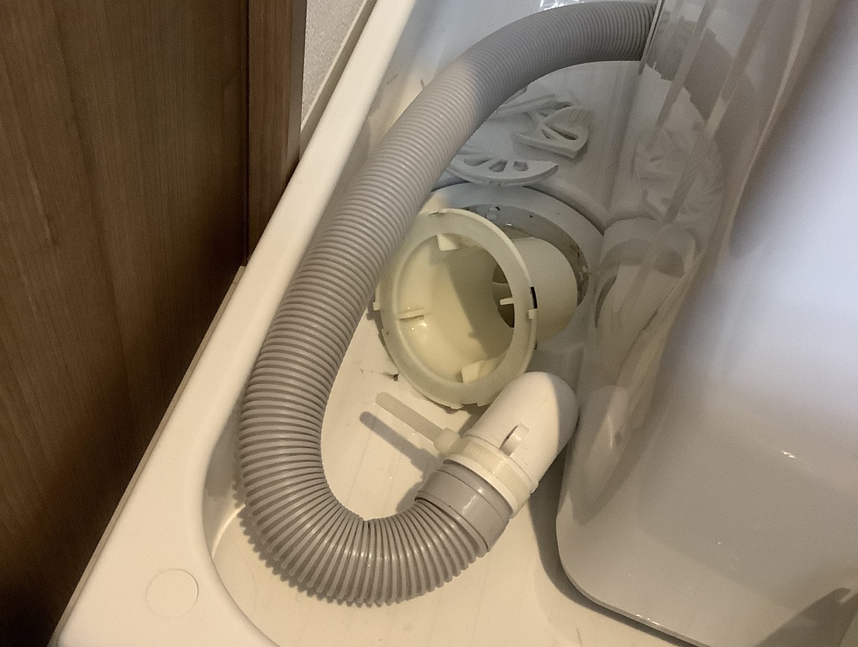 洗濯機付近が臭う