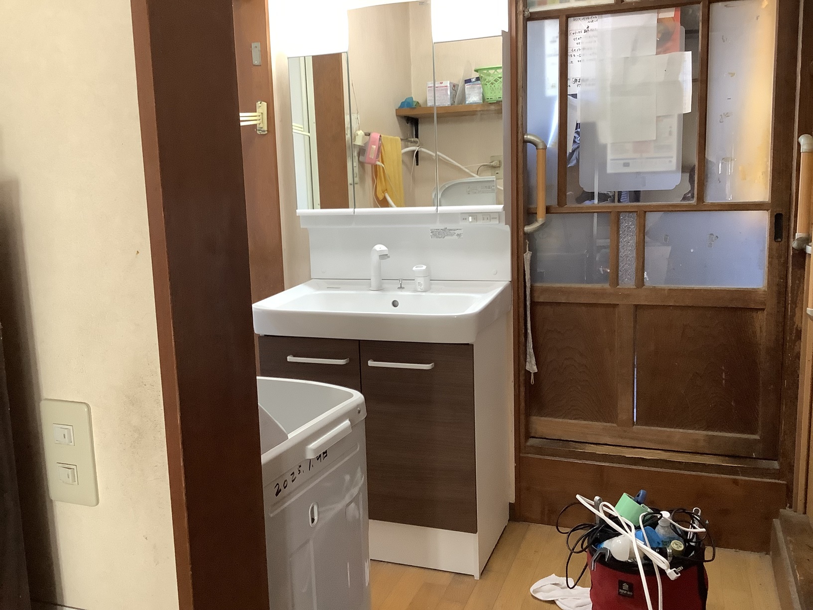 洗面化粧台交換